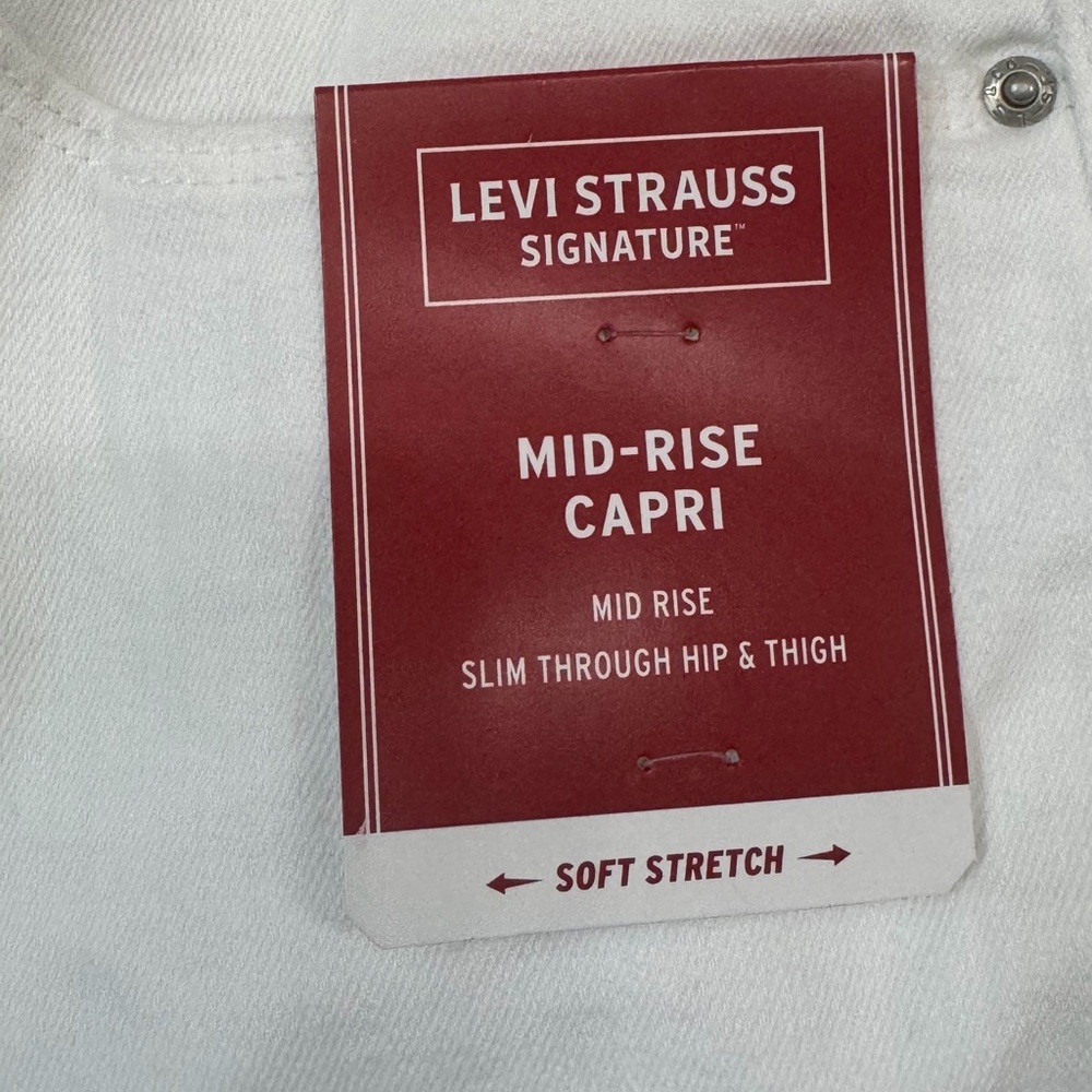 Levi's White Ankle Crop Jeans - Picture 2 of 5